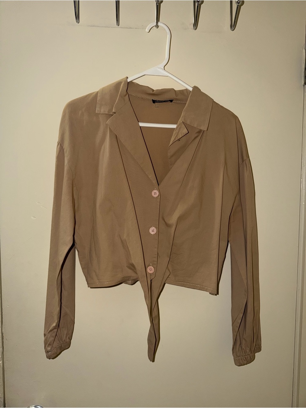 Boohoo Cropped Tie-Hem Button Down Shirt - Tan